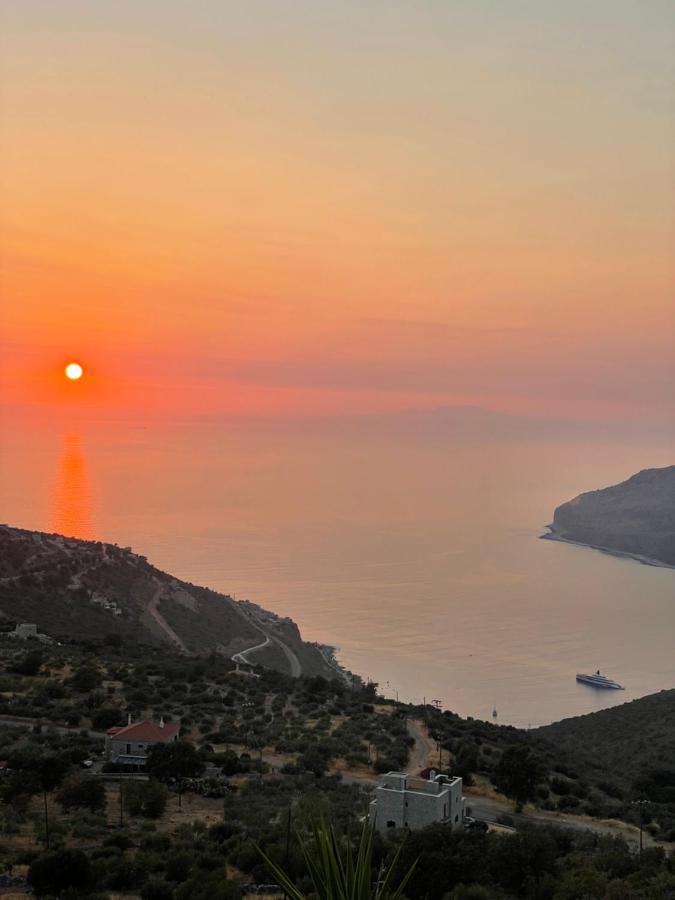 Villa Traditional Tower: Sea View Retreat Areopoli Exterior photo